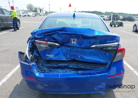 2022 Honda Civic Sport z USA, uszkodzony, nr VIN 2HGFE2F57NH553386